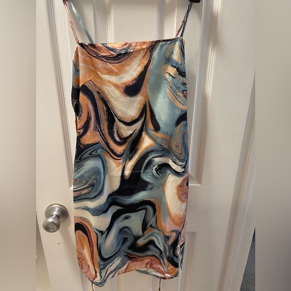 Kendall & Kylie Dresses & Skirts - Kendall & Kylie Multicolor Strappy Dress